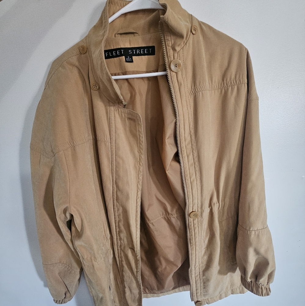 Fleet street vintage trench coat beige
